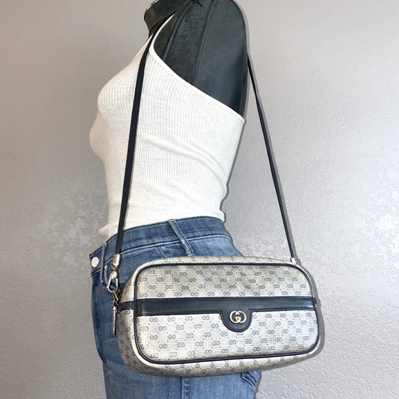 •RARE• Vintage Gucci Monogram Convertible Crossbody Bag / Pouch Clutch - Picture 4 of 16